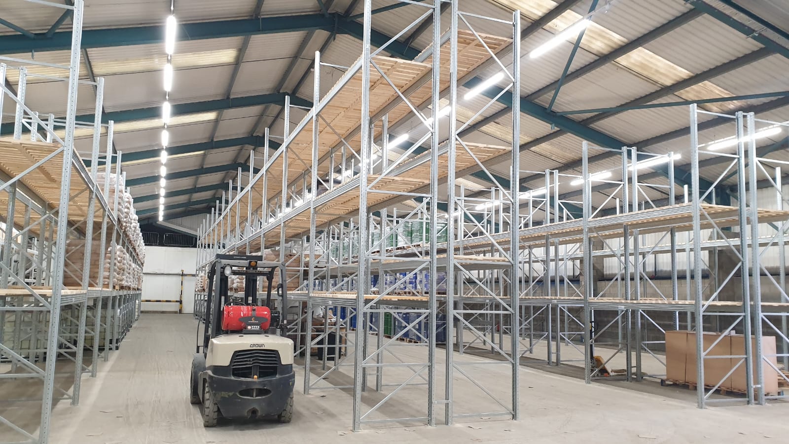 Our simple quick guide to heavy duty warehouse pallet racking